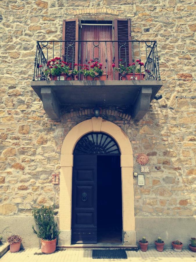 I Castagnini Leilighet Montecatini Val di Cecina Eksteriør bilde